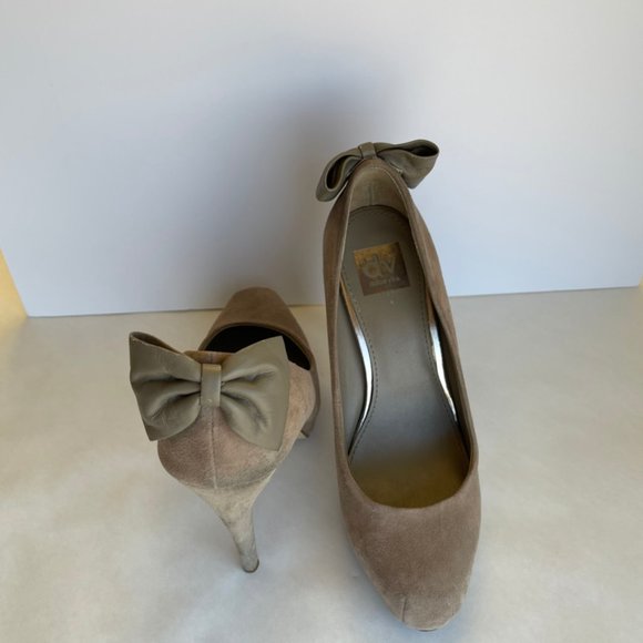 Dolce Vita Briar Bow Hidden Platform Pumps - Picture 4 of 12